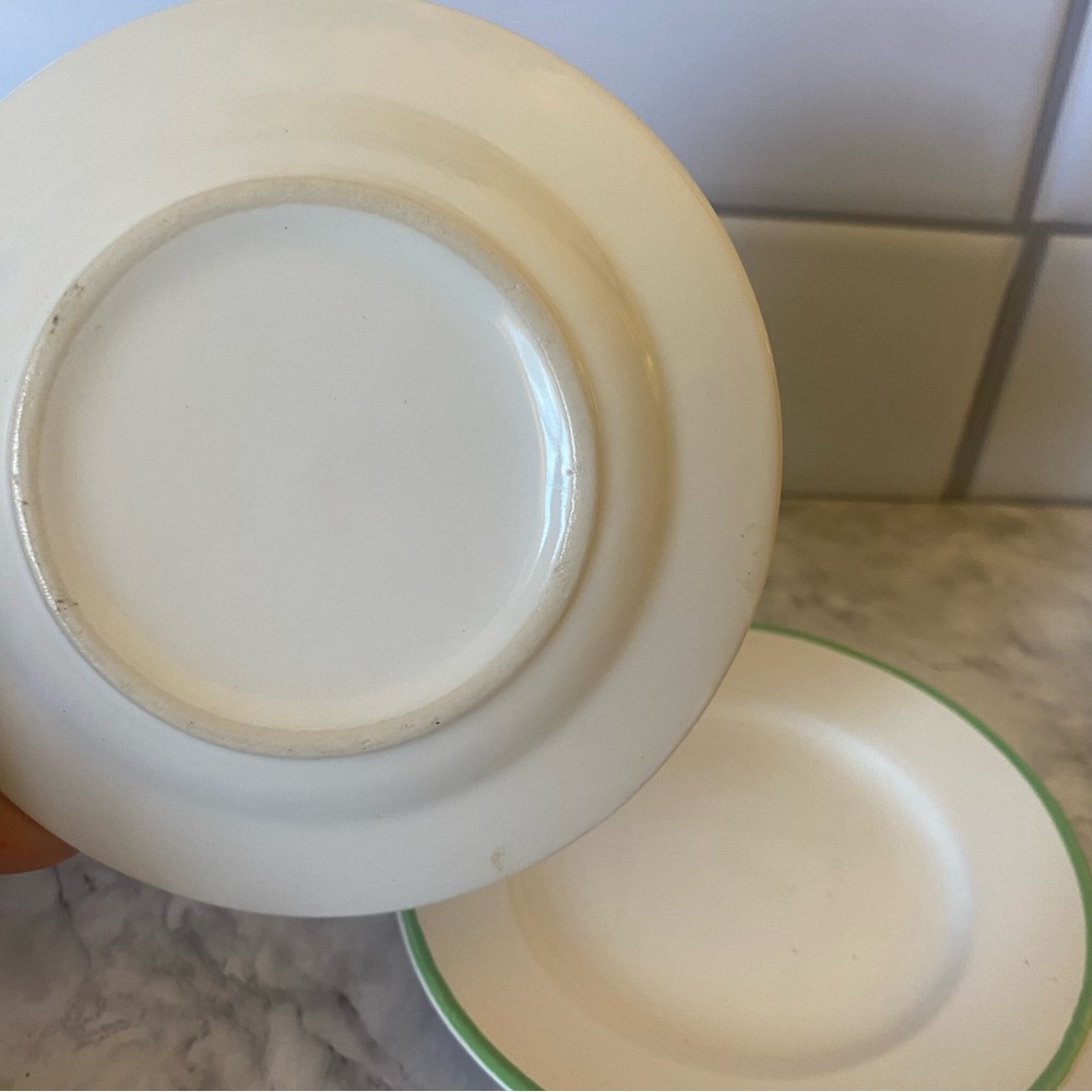 Vintage Cream Plate with Green Rim - Set of Two - Picture 2 of 4